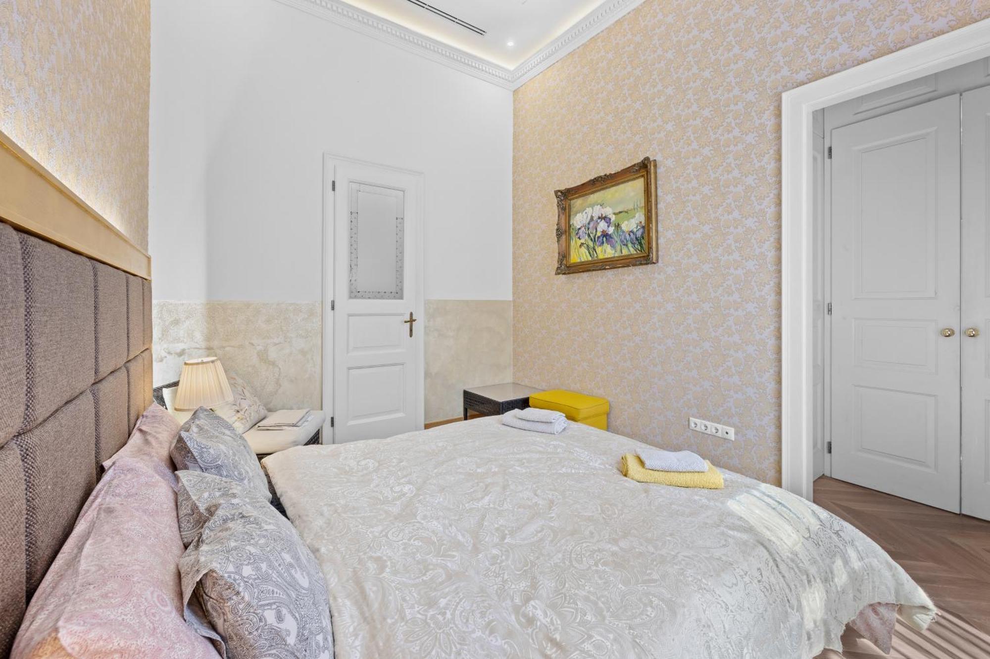 Count Zrinyi Basilica Luxurious Residence Будапеща Екстериор снимка